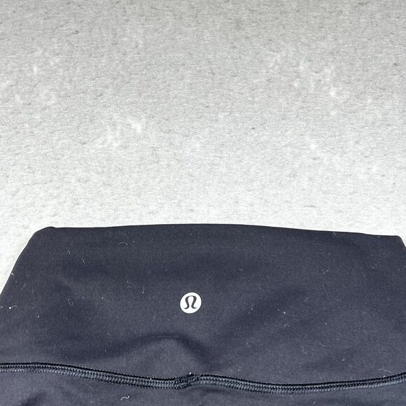 Lululemon In Movement Crop Leggings Womens Size 2 Black High Rise 19" Inseam - Picture 9 of 11